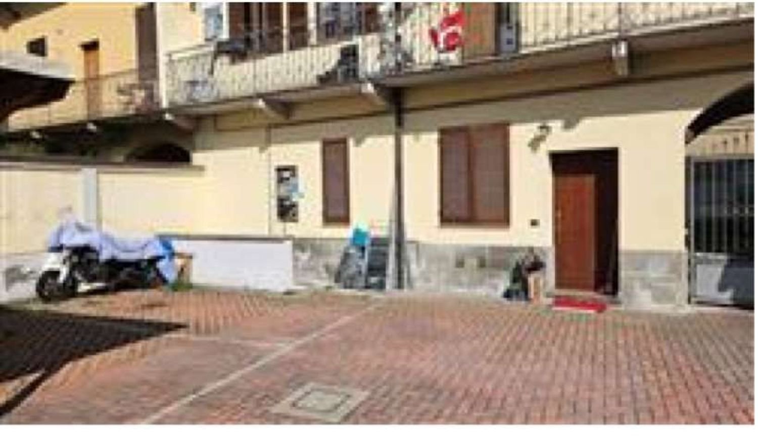 2غرفة شقة في Busto Arsizio, Italy رقم 308162