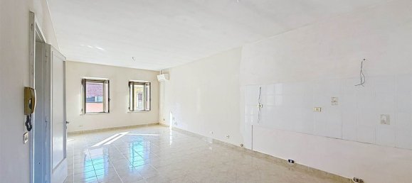 Квартира с 3 комнатами в Гадзуоло, Италия № 5482 20