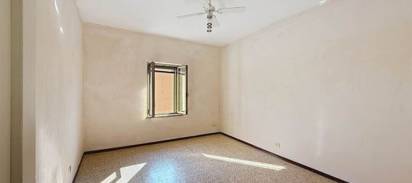 Квартира с 3 комнатами в Гадзуоло, Италия № 5482 14