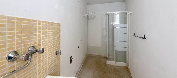 Квартира с 3 комнатами в Гадзуоло, Италия № 5482 37