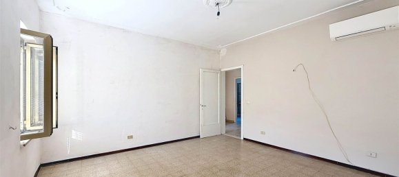 Квартира с 3 комнатами в Гадзуоло, Италия № 5482 9