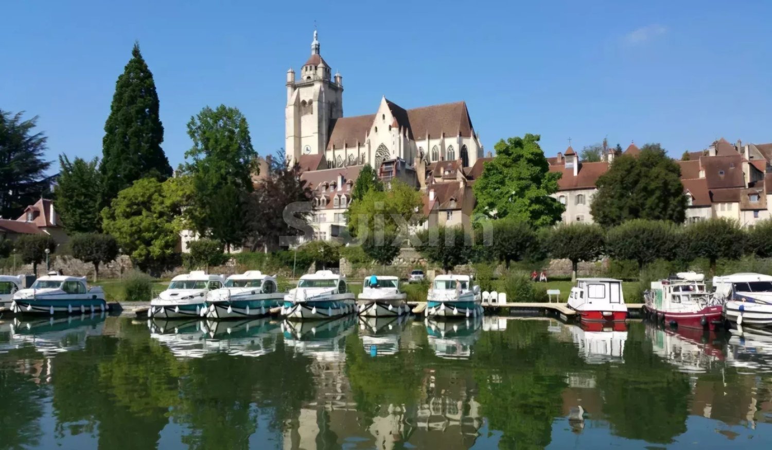 1 bedroom Apartment in Dole, France No. 273910