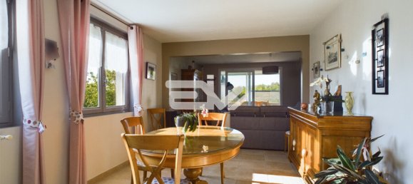 5 bedrooms House in Fismes, France No. 241068 5