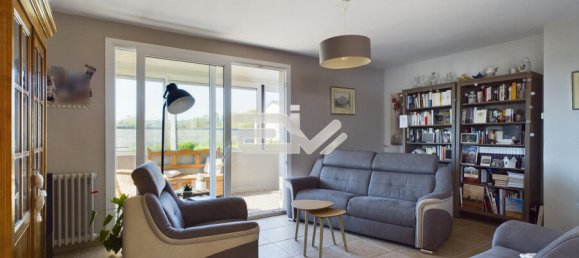 5 bedrooms House in Fismes, France No. 241068 9