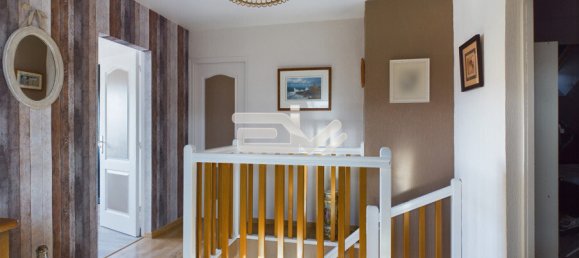 5 bedrooms House in Fismes, France No. 241068 18