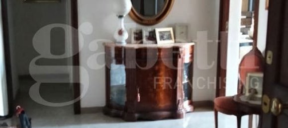 2 bedrooms Apartment in Taranto, Italy No. 85982 6