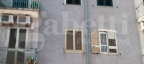 2 bedrooms Apartment in Taranto, Italy No. 85982 2