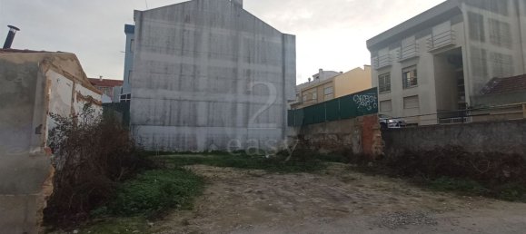 217m² Land in Moita, Portugal No. 81732 9