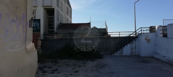 217m² Land in Moita, Portugal No. 81732 10