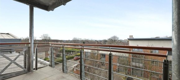 1 bedroom Apartment in London, United Kingdom No. 3833 5