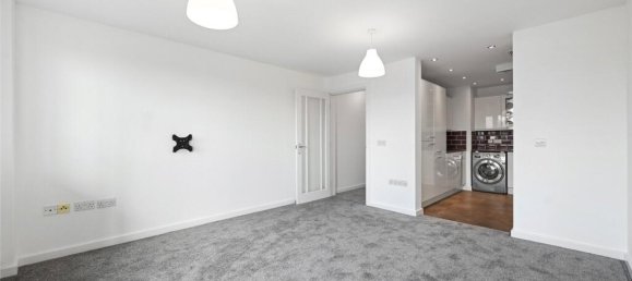 1 bedroom Apartment in London, United Kingdom No. 3833 9