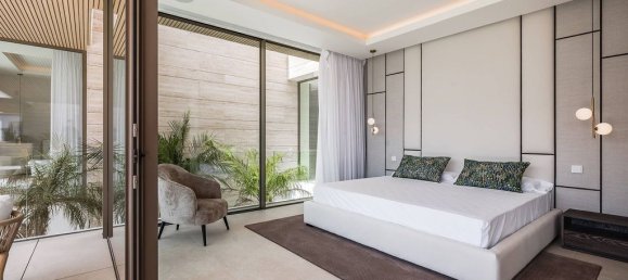 5 bedrooms Villa in Marbella, Spain No. 174283 13