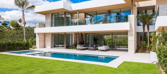 5 bedrooms Villa in Marbella, Spain No. 174283 7