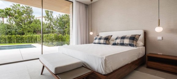 5 bedrooms Villa in Marbella, Spain No. 174283 17