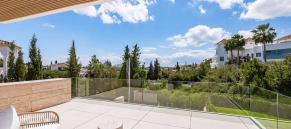 5 bedrooms Villa in Marbella, Spain No. 174283 14