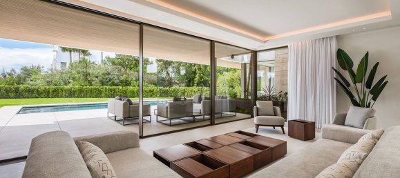 5 bedrooms Villa in Marbella, Spain No. 174283 4