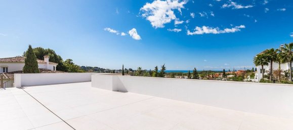 5 bedrooms Villa in Marbella, Spain No. 174283 19
