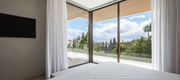 5 bedrooms Villa in Marbella, Spain No. 174283 32