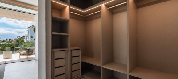 5 bedrooms Villa in Marbella, Spain No. 174283 26