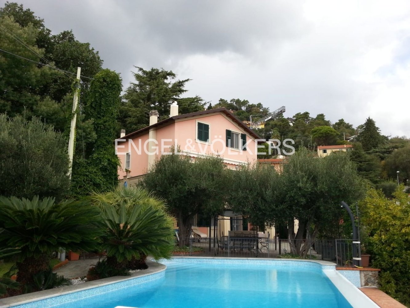 16 rooms Villa in Albissola Marina, Italy No. 132089