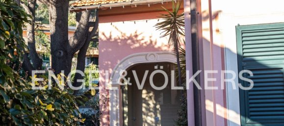 16 rooms Villa in Albissola Marina, Italy No. 132089 6