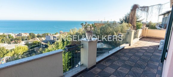 16 rooms Villa in Albissola Marina, Italy No. 132089 37