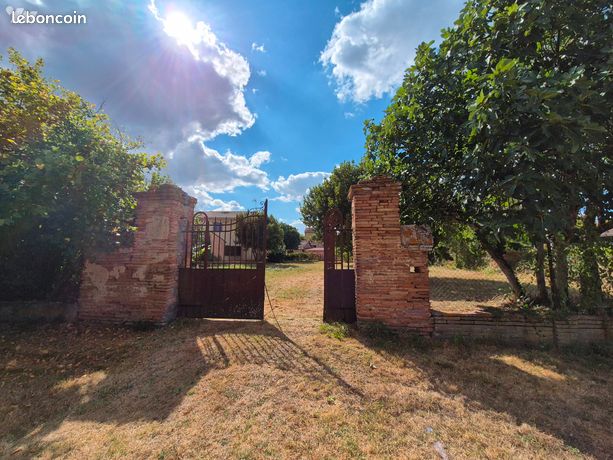 980m² Land in Segoufielle, France No. 309508