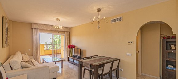 2 bedrooms Apartment in Marbella, Spain No. 187048 3