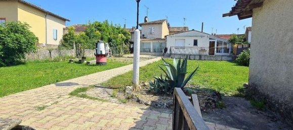 3 bedrooms House in Caussade, France No. 311336 2