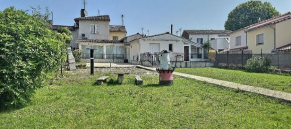 3 bedrooms House in Caussade, France No. 311336 3