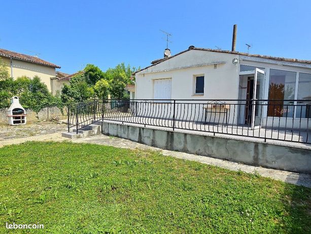 3 bedrooms House in Caussade, France No. 311336