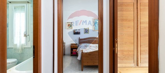 2 bedrooms Apartment in Rome, Italy No. 55701 7