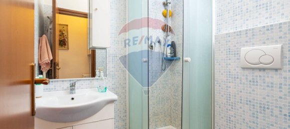 2 bedrooms Apartment in Rome, Italy No. 55701 9