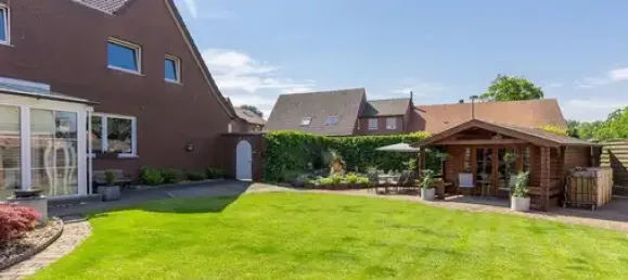 Коммерческая недвижимость с 6 спальнями в Боркен, Германия № 188008 5