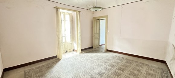 3 bedrooms House in Rodì Milici, Italy No. 266819 7