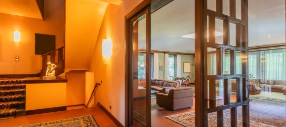 5 bedrooms Villa in Gallarate, Italy No. 78926 7