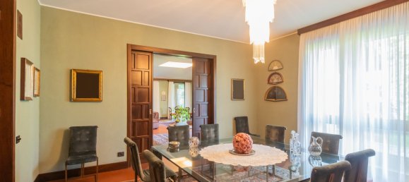 5 bedrooms Villa in Gallarate, Italy No. 78926 8