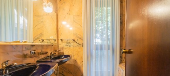 5 bedrooms Villa in Gallarate, Italy No. 78926 48