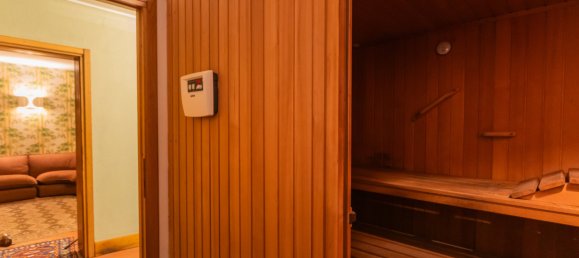 5 bedrooms Villa in Gallarate, Italy No. 78926 24