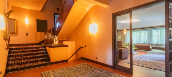 5 bedrooms Villa in Gallarate, Italy No. 78926 6