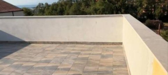 5 rooms Apartment in Pizzo, Italy No. 339516 2