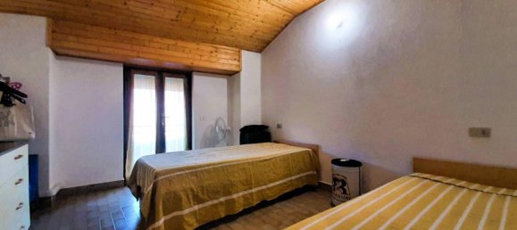 Casa de 5 habitaciónes en Caiolo, Italy No. 27685 17