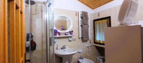 Casa de 5 habitaciónes en Caiolo, Italy No. 27685 15