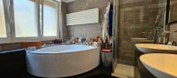 2 Schlafzimmer Wohnung in Bisceglie, Italy, Nr. 68682 8