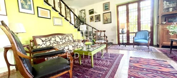3 bedrooms Villa in Massa, Italy No. 49404 4