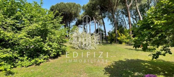 3 bedrooms Villa in Massa, Italy No. 49404 21