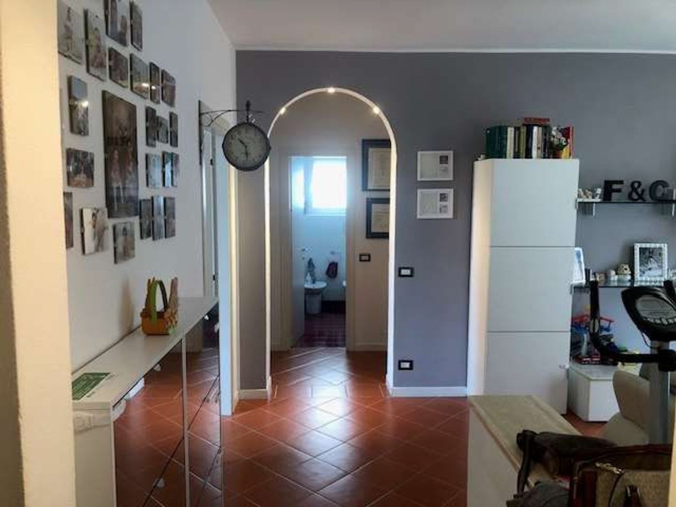 Apartamento de 3 dormitorios en Como, Italy No. 361931
