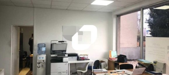 Büro in Courbevoie, France 84m², Nr. 315999 9