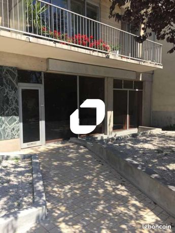 Büro in Courbevoie, France 84m², Nr. 315999