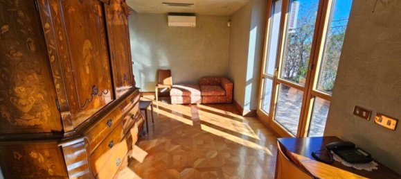 Квартира с 5 спальнями в Милан, Италия № 241266 37